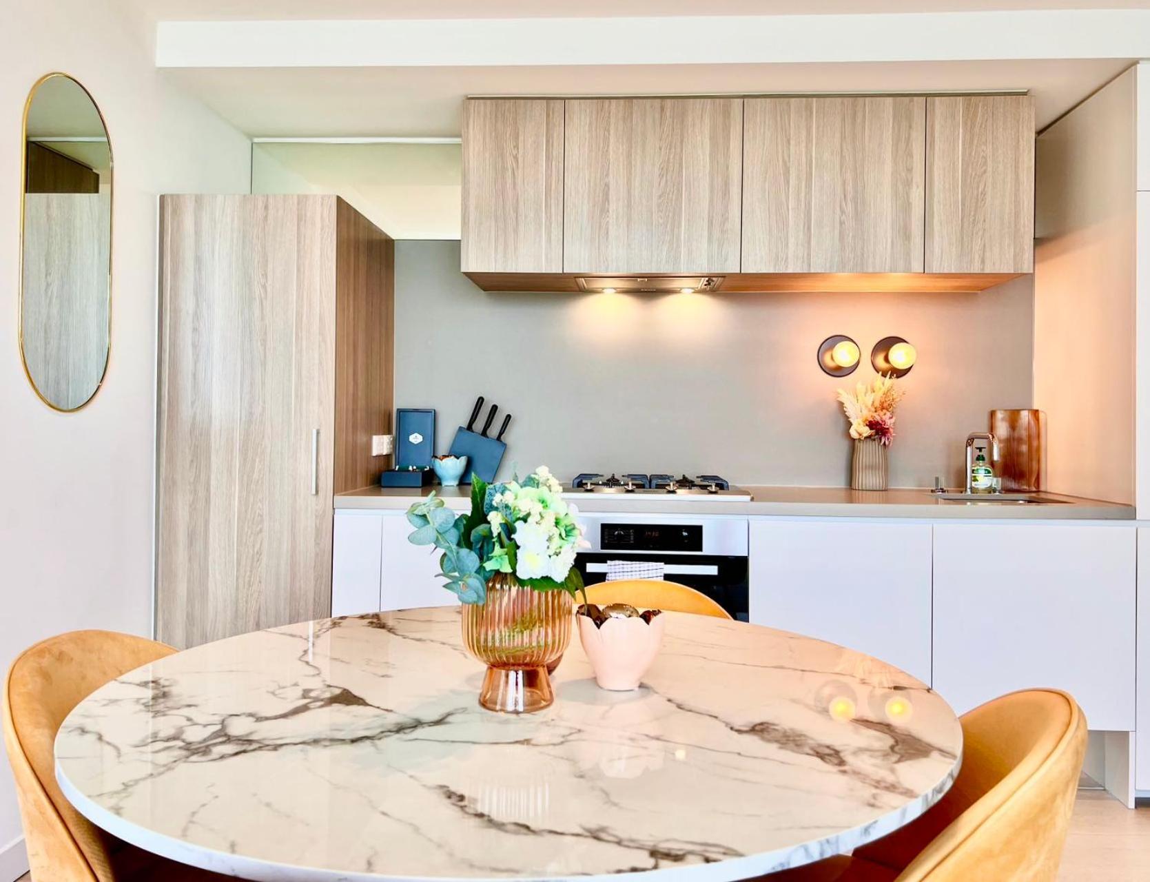 Highrise View 1King1Queen 2Baths — Photos 2